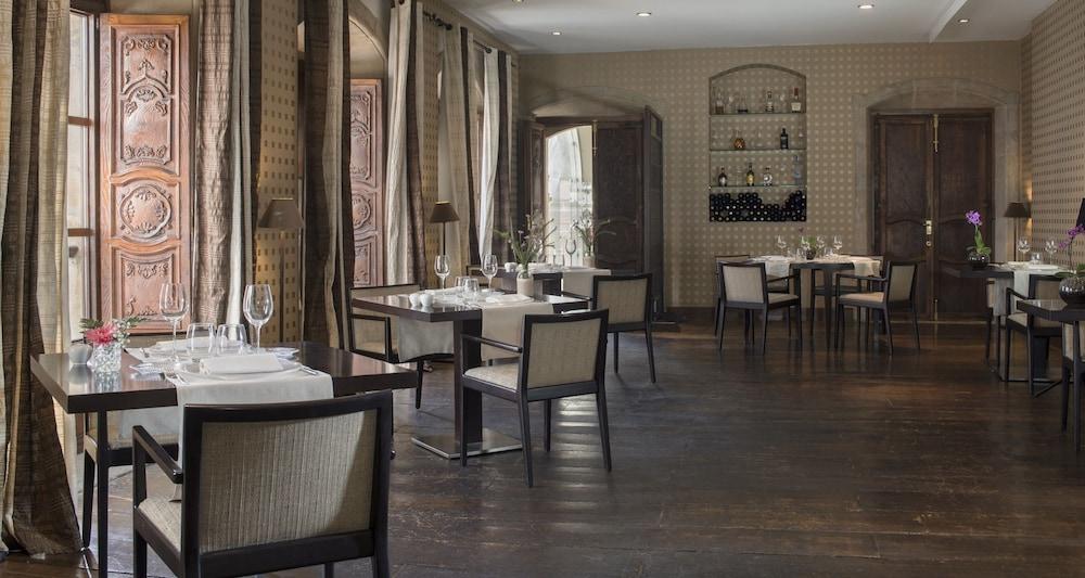 Palacio De Aviles Affiliated By Melia Kültér fotó The restaurant