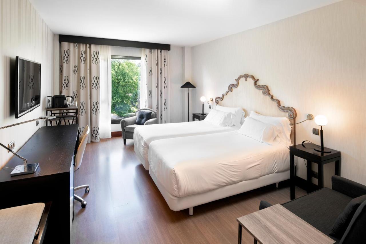 Palacio De Aviles Affiliated By Melia Kültér fotó Room