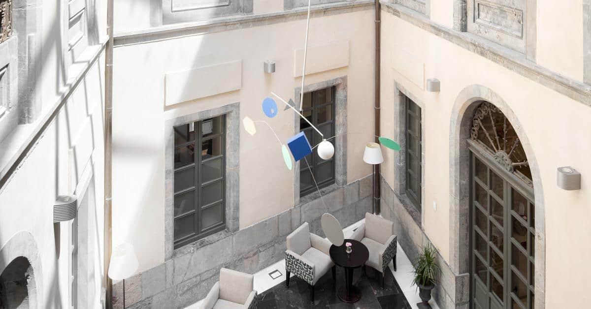 Palacio De Aviles Affiliated By Melia Kültér fotó The mobile in the lobby of the National Gallery of Greece