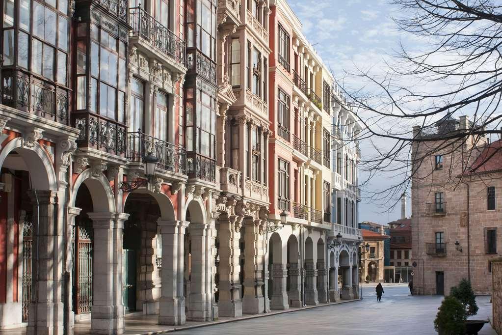 Palacio De Aviles Affiliated By Melia Kültér fotó The University of Navarra