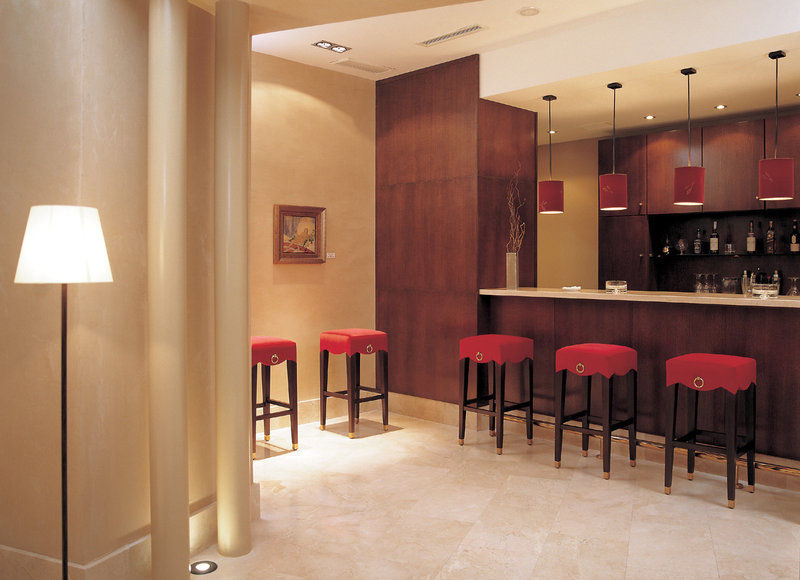 Palacio De Aviles Affiliated By Melia Étterem fotó A wet bar